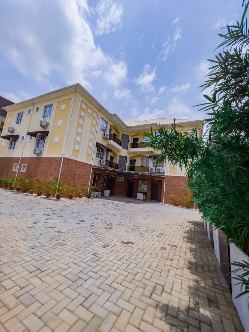 154 APARTMENTS AND HOTEL